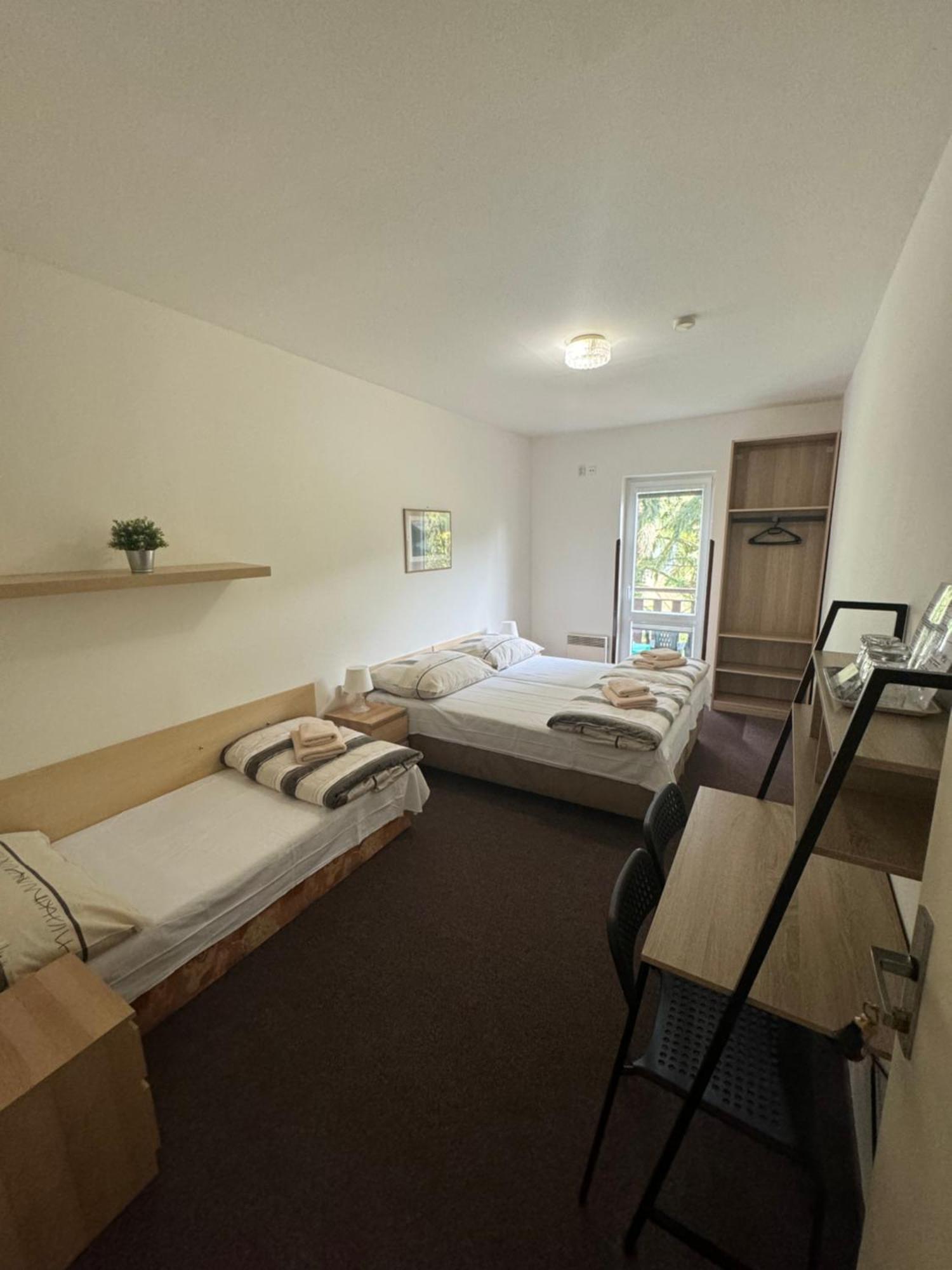 Hotel Formule Decin Kültér fotó