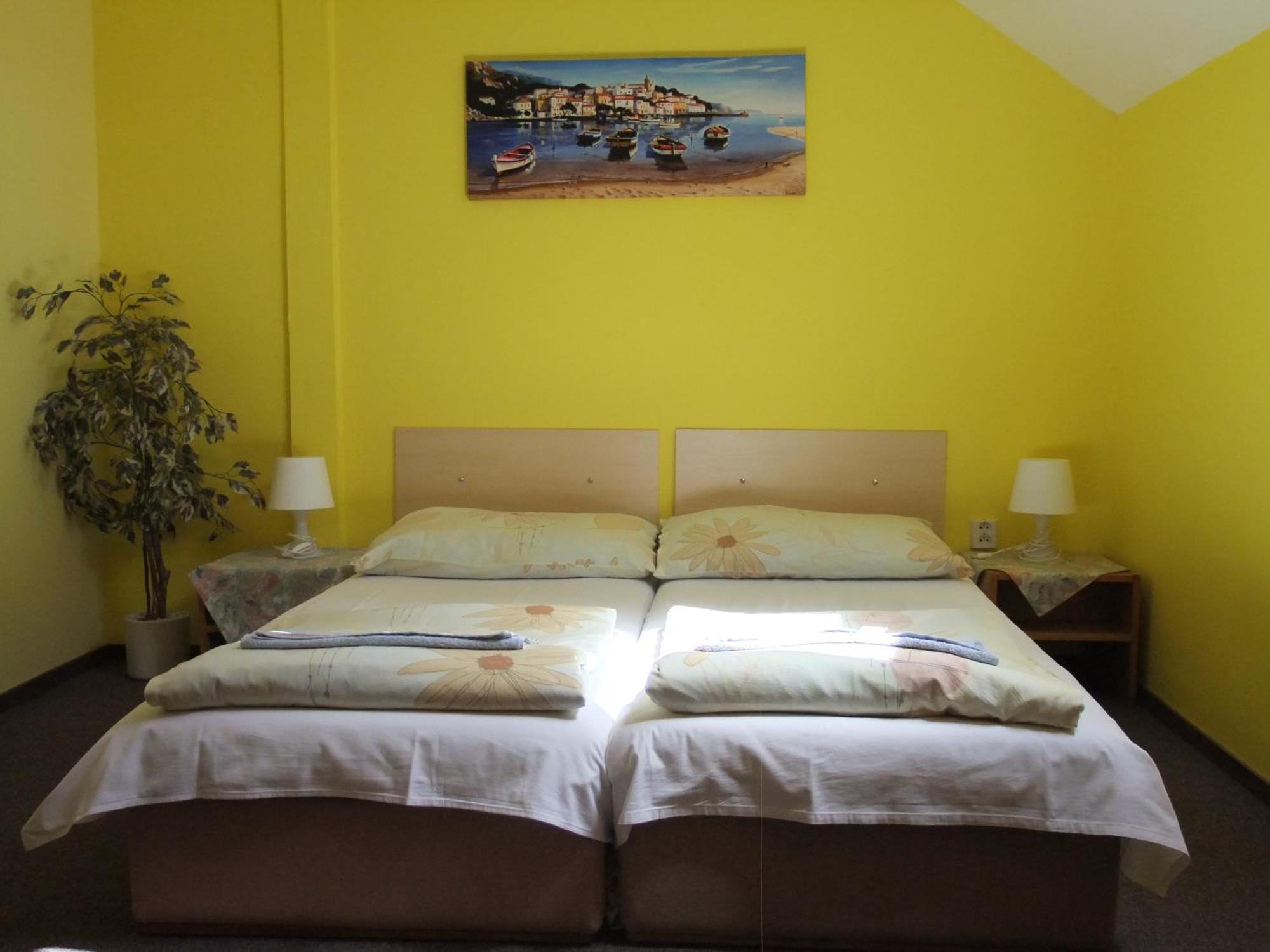 Hotel Formule Decin Kültér fotó