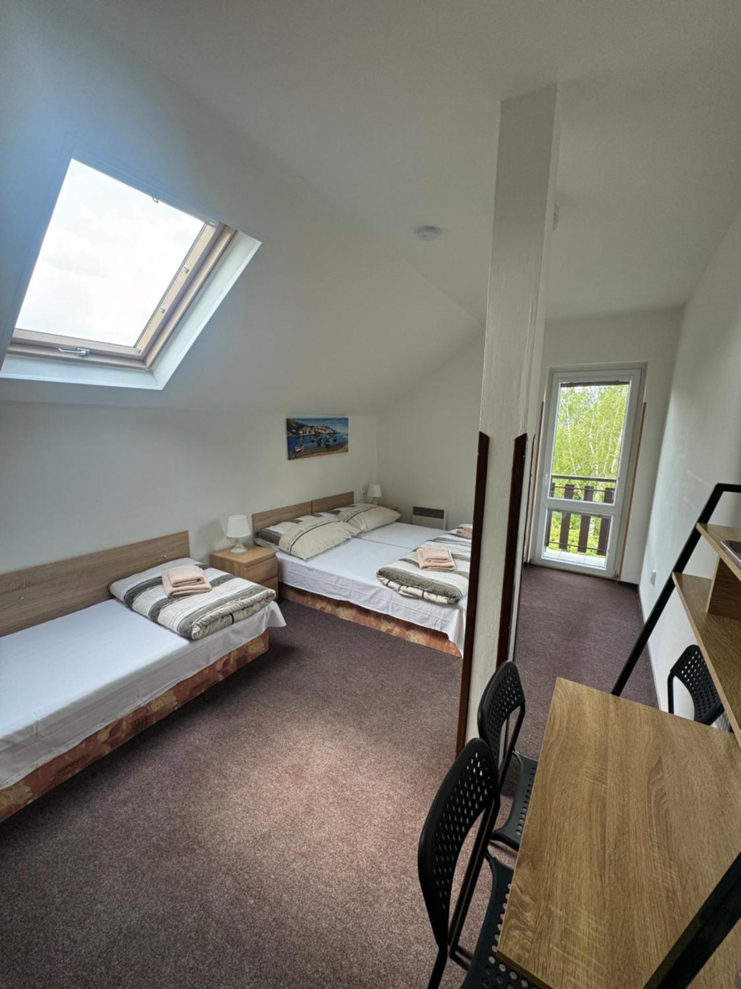 Hotel Formule Decin Kültér fotó