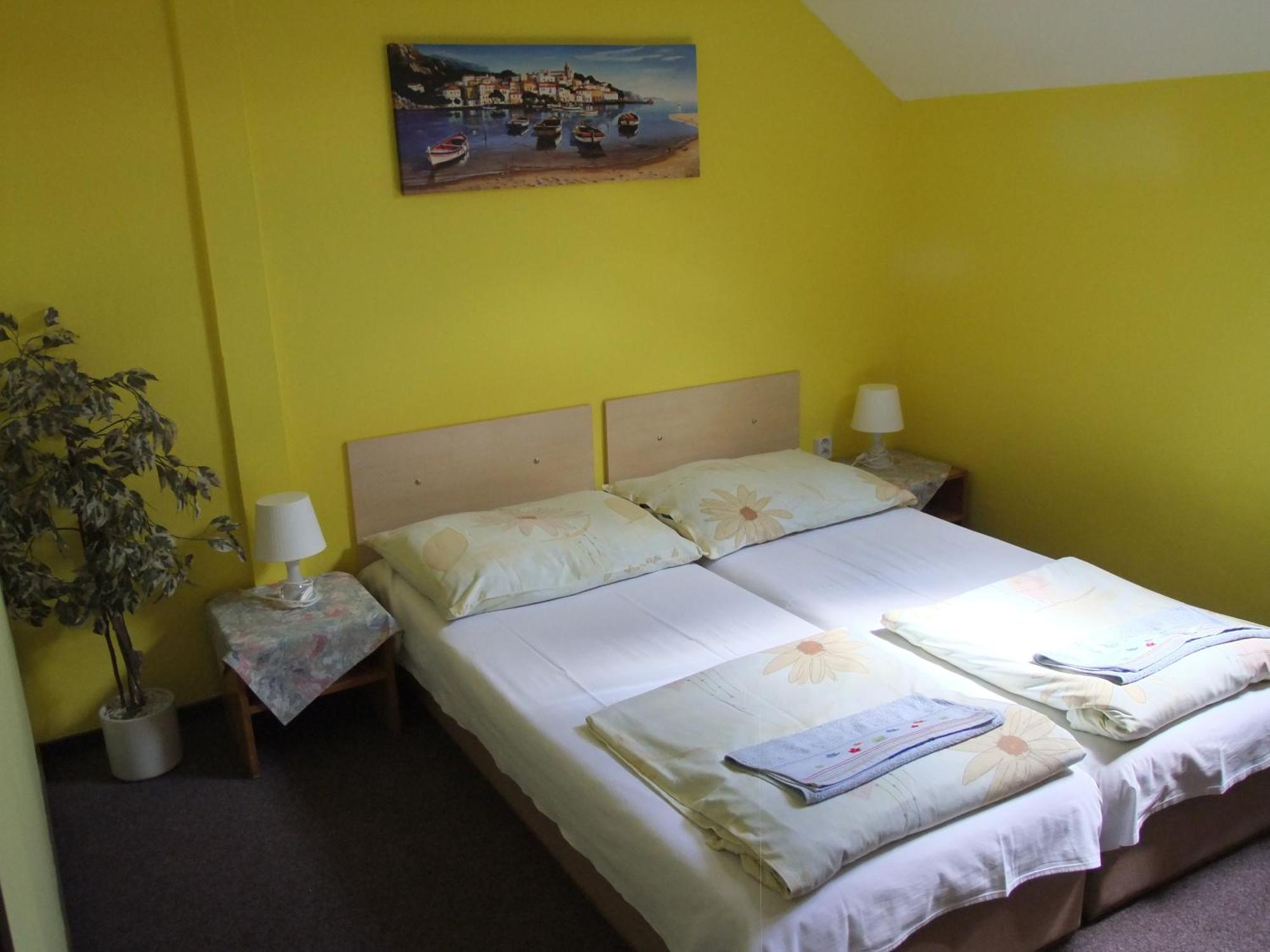 Hotel Formule Decin Kültér fotó