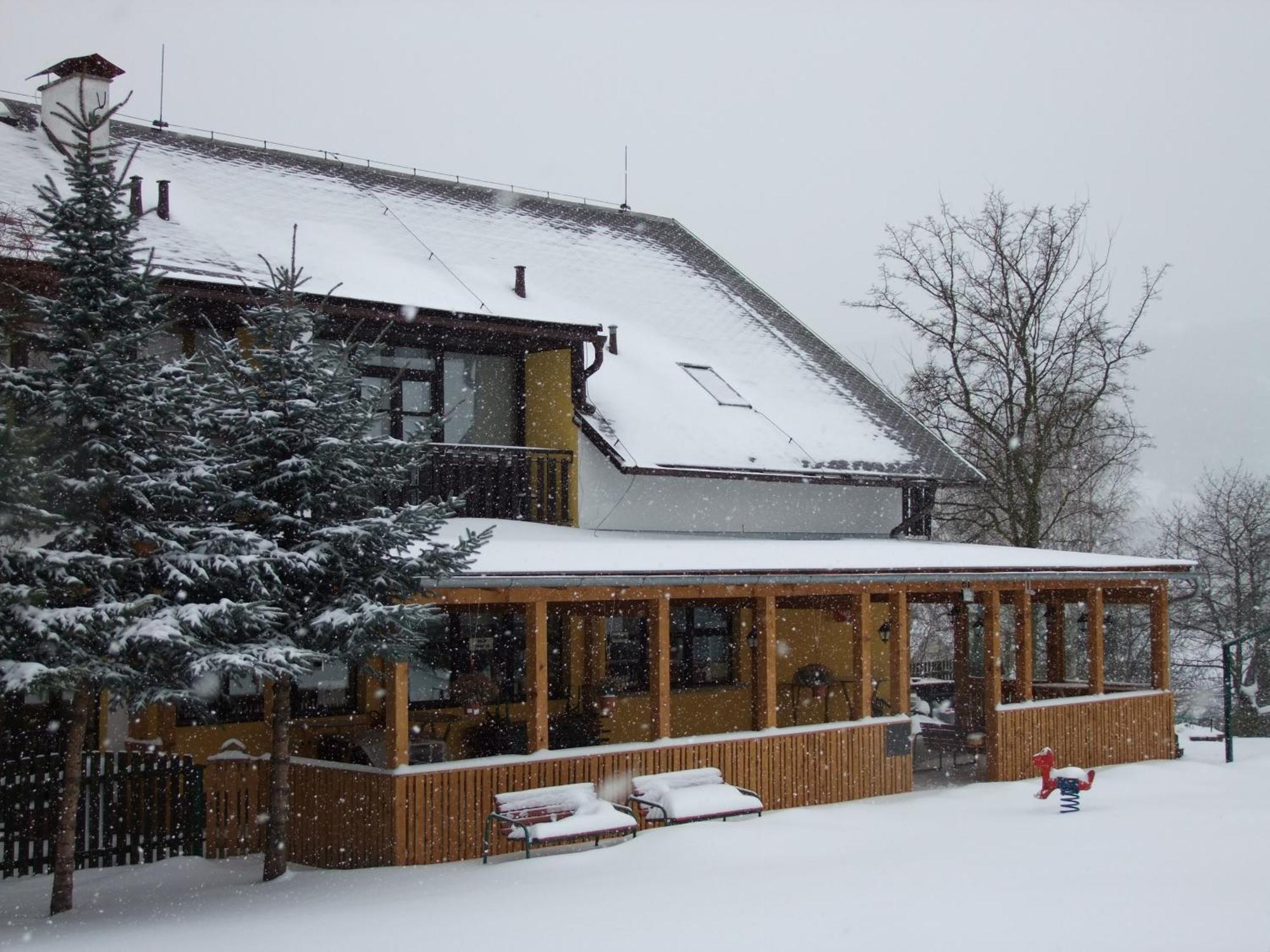 Hotel Formule Decin Kültér fotó