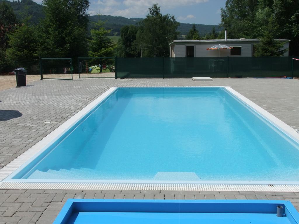 Hotel Formule Decin Kültér fotó