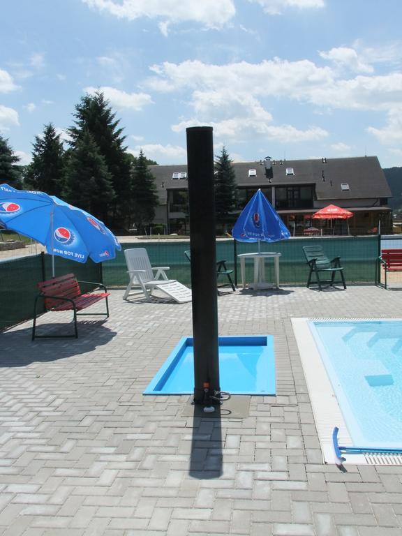 Hotel Formule Decin Kültér fotó