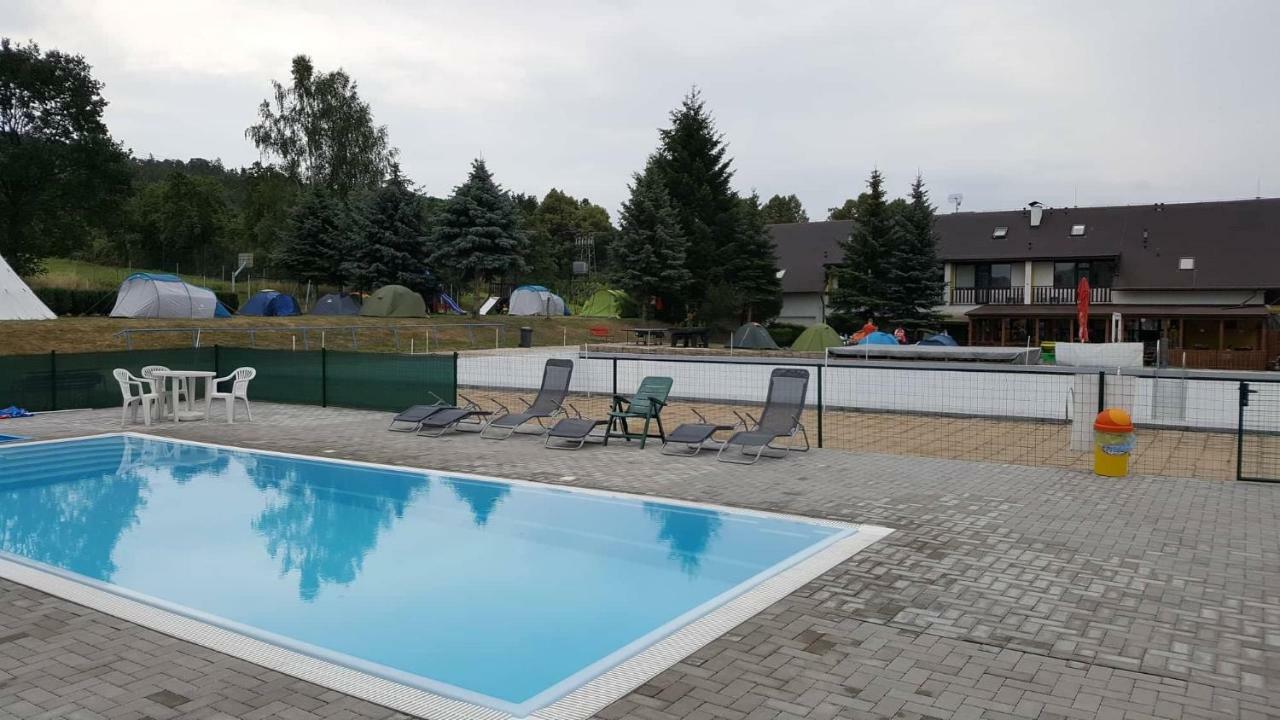 Hotel Formule Decin Kültér fotó